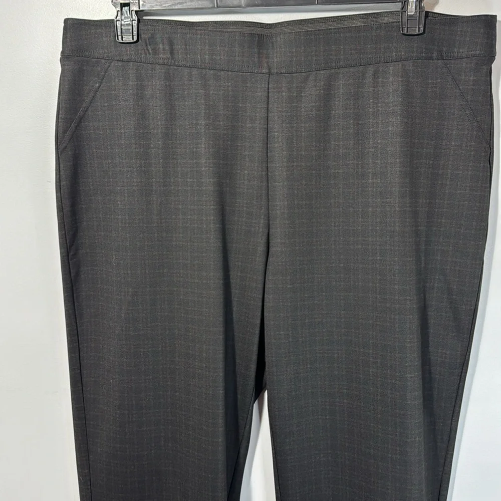 Emaline Pants Pull On Checked Straight Leg Stretch in Size 22W NWT - Picture 4 of 15